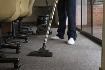 Commercial carpet cleaning in Bessemer City, North Carolina